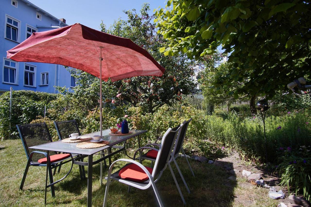 Villa Zentral Aber Ruhig, Terrasse Mit Viel Gruen - Strandnahes Ferienhaus Luki Goehren  Exterior foto