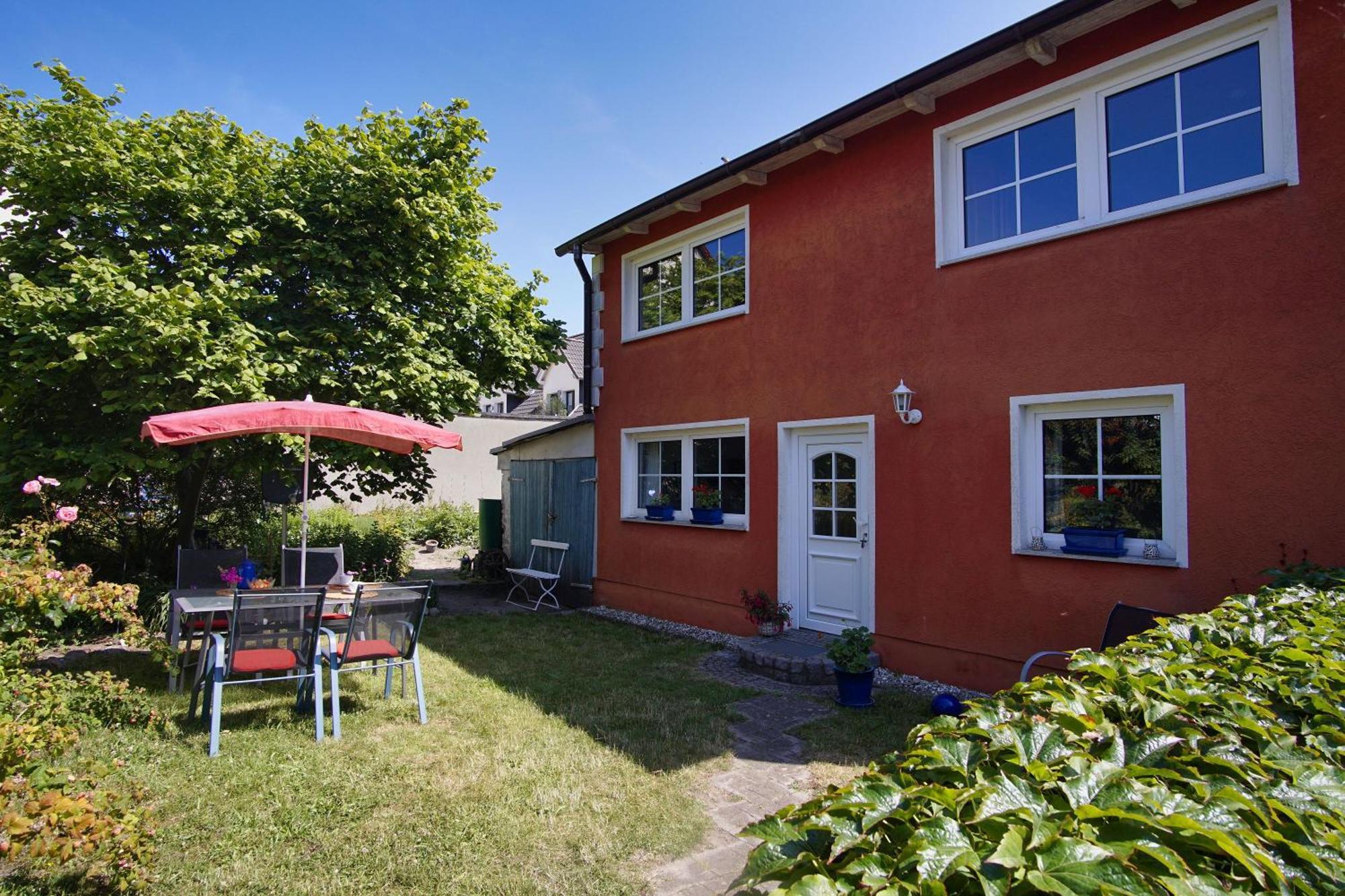 Zentral Aber Ruhig, Terrasse Mit Viel Gruen - Strandnahes Ferienhaus Luki Goehren  Exterior foto